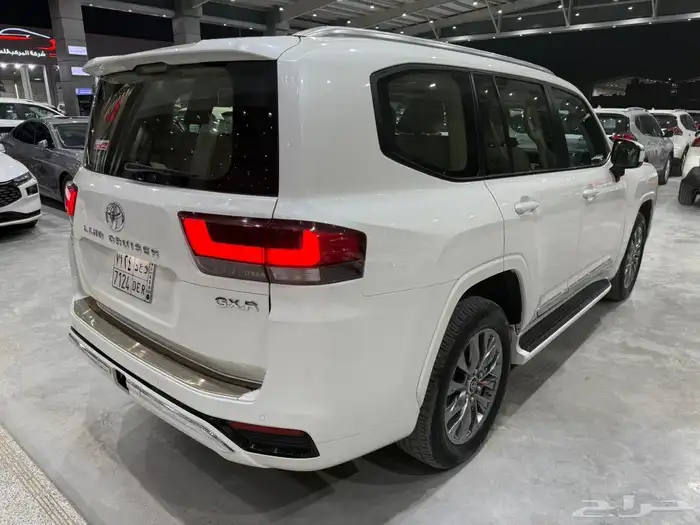 تويوتا لاندكروزر 2023 4