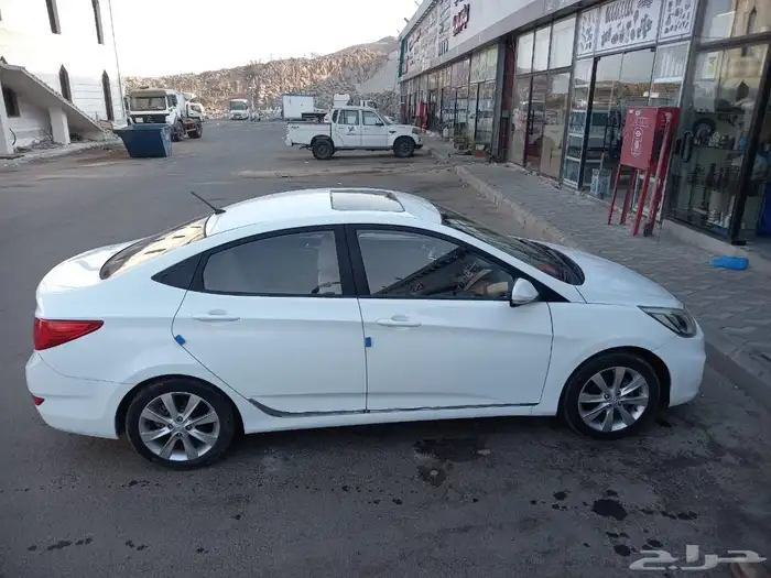 Hyundai Accent 2016 Model Full option 3