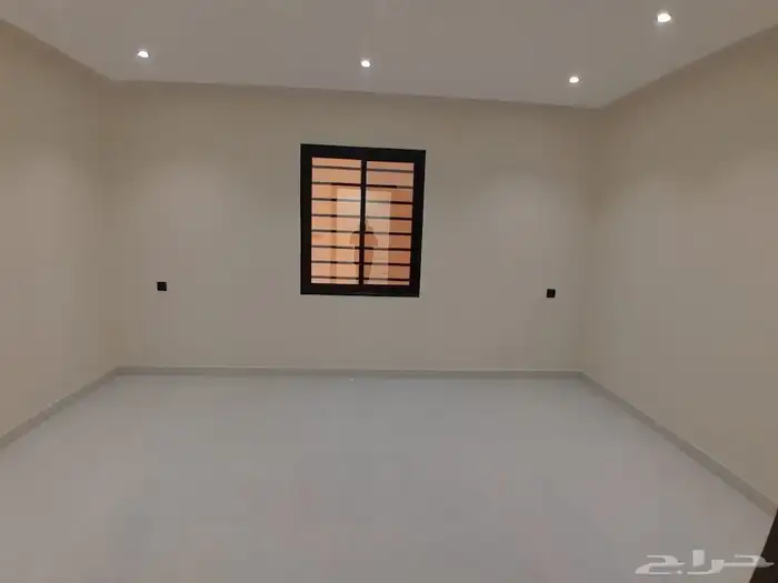 للبيع روف ارضي مع ملحق بمدخل سيارة في مخطط 2 من 620الف 10