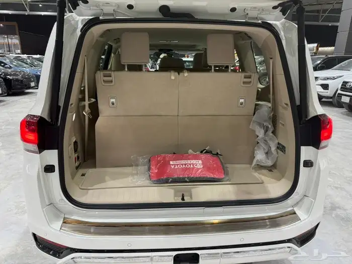 تويوتا لاندكروزر 2023 5