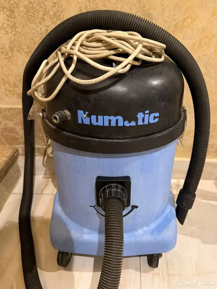 مكنسة شفط رطب لتنظيف السجاد 0