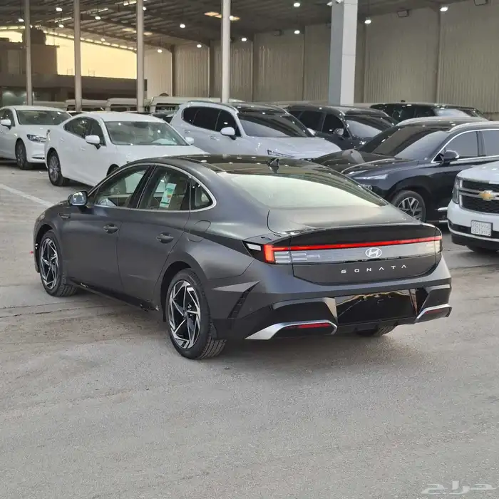 هونداي سوناتا 2025 بريميوم السعر 127 شامل الضريبة 13