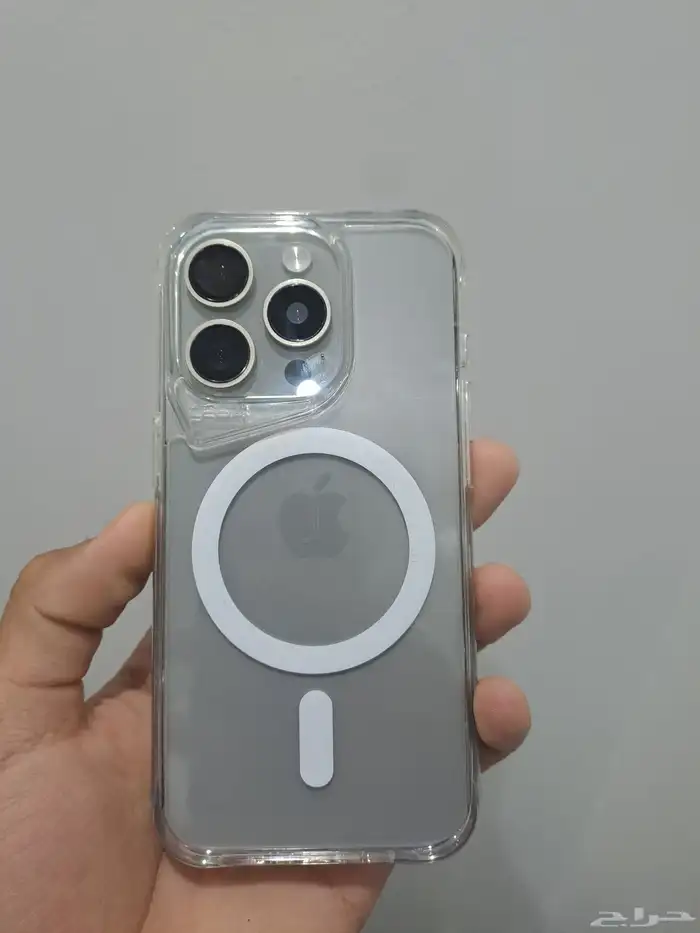 ايفون ب1800 بس لايفوتكم 0