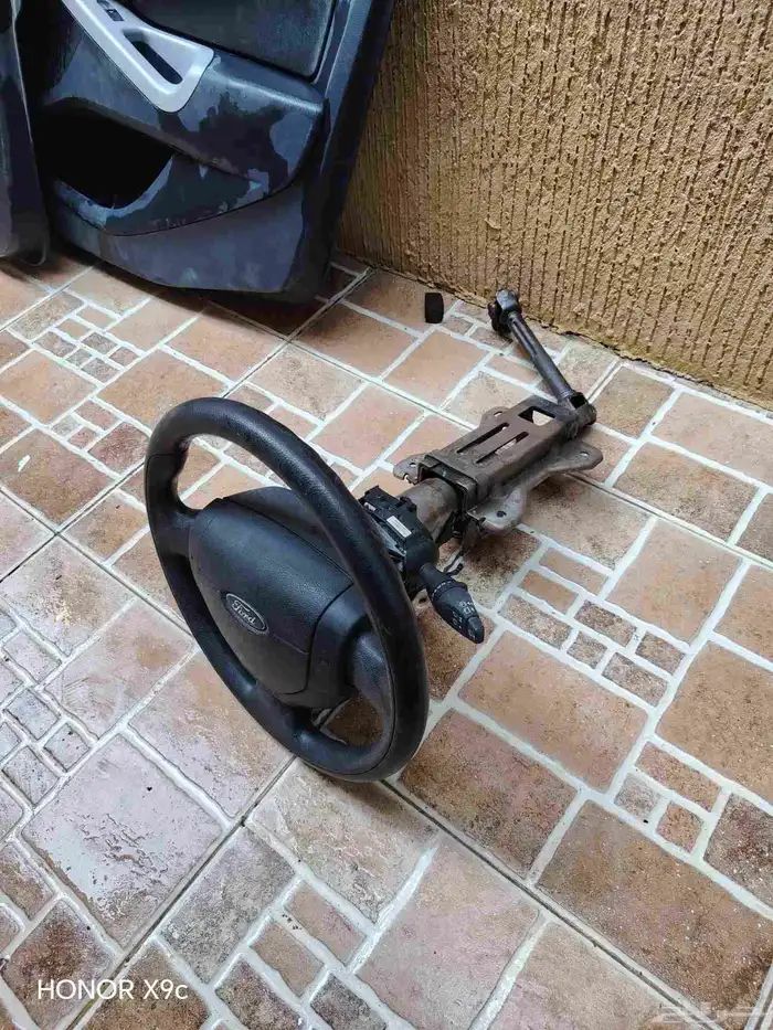 قطع غيار فورد فيجو 5