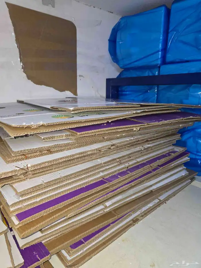 كراتين بيض نظيفة جدا 6