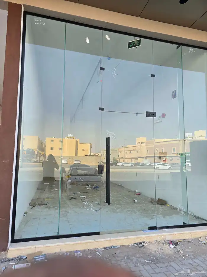زجاج وجهات محلات سكوريت ابواب زجاج محلات سكوريت 1