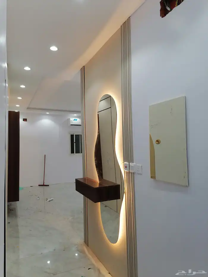 معلم دهانات وورق الحائط فني ديكورات 8