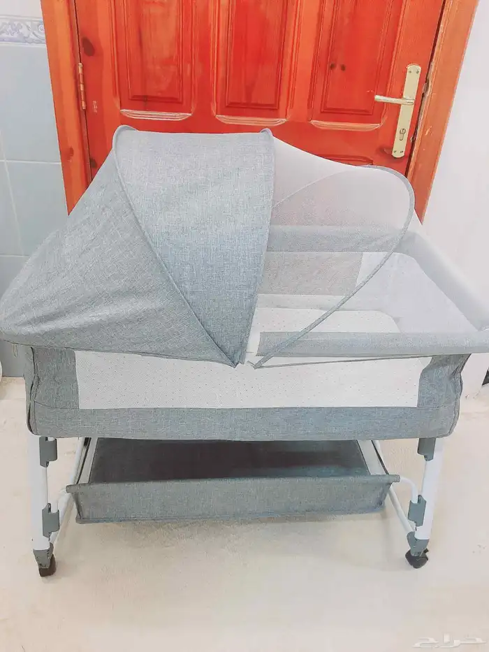 سرير اطفال 2