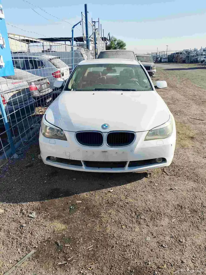 بي ام 2005حجم 520 0