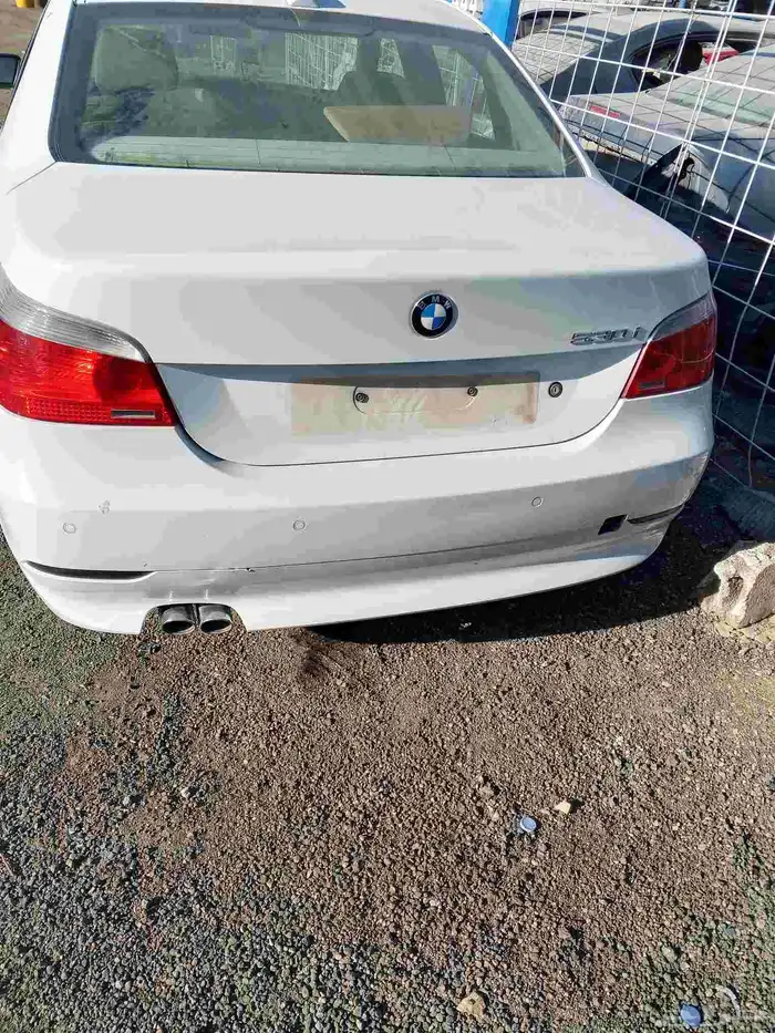 بي ام 2005حجم 520 1