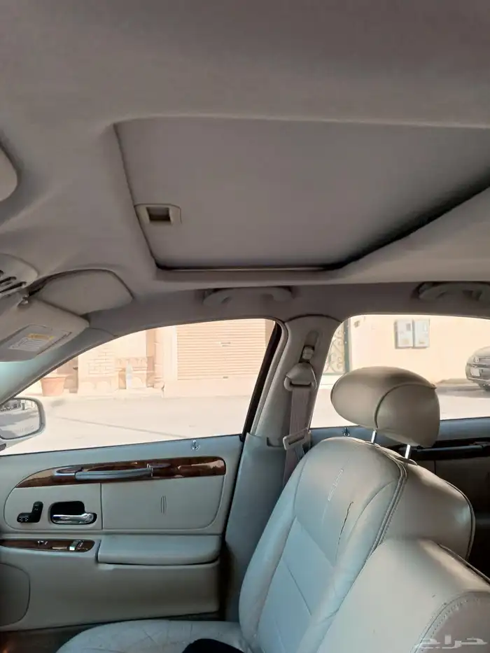 لنكون تاون كار 2001 8