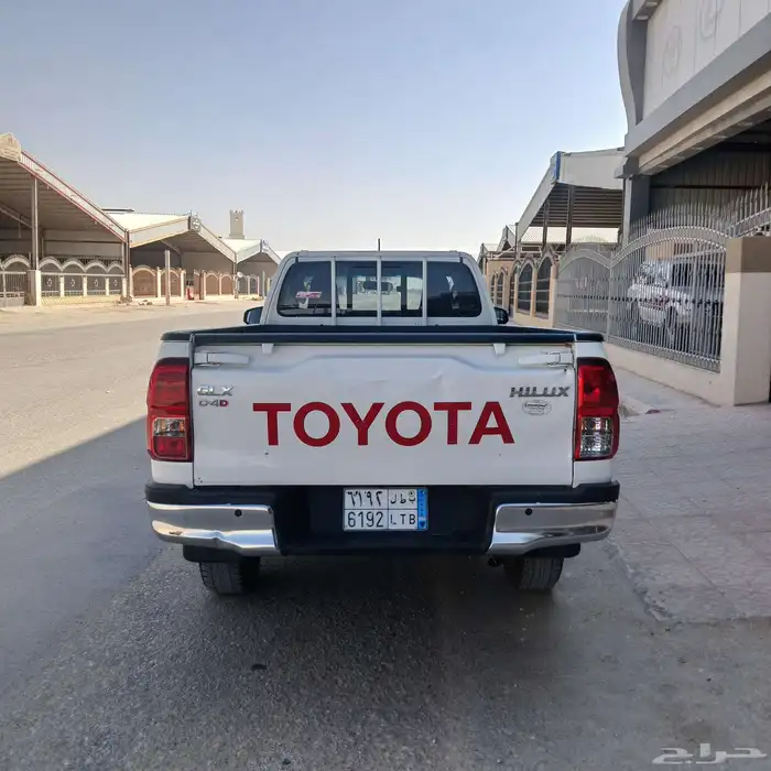 هايلوكس غماره 2024 ديزل مكينه 2800 قير اوتوماتيك - دبل 15