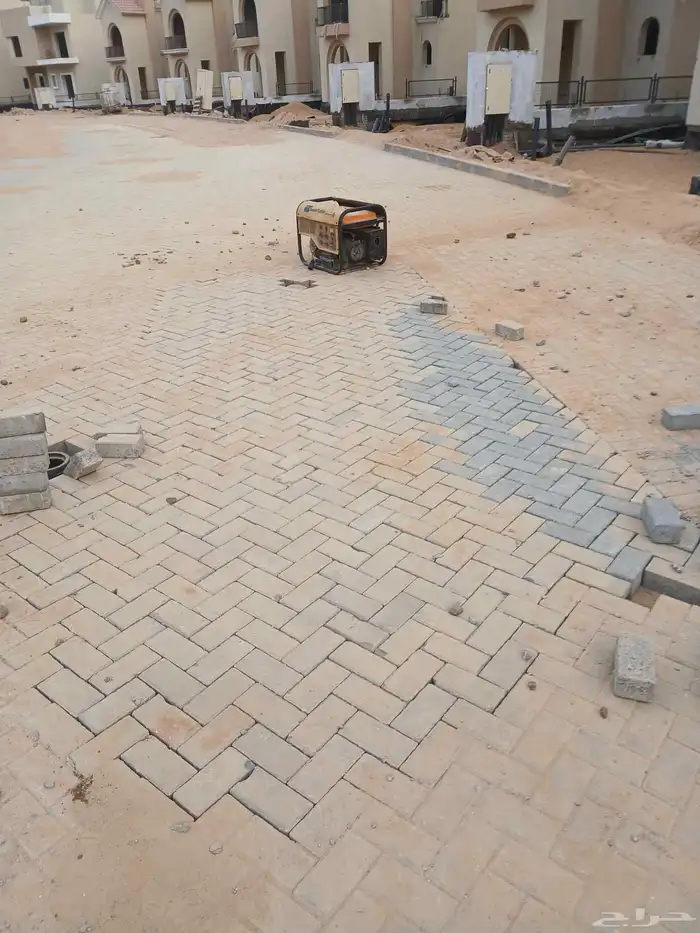 الناصر لعمل اسفلت الطرق وعمل المقشور وعمل الانترلوك 3