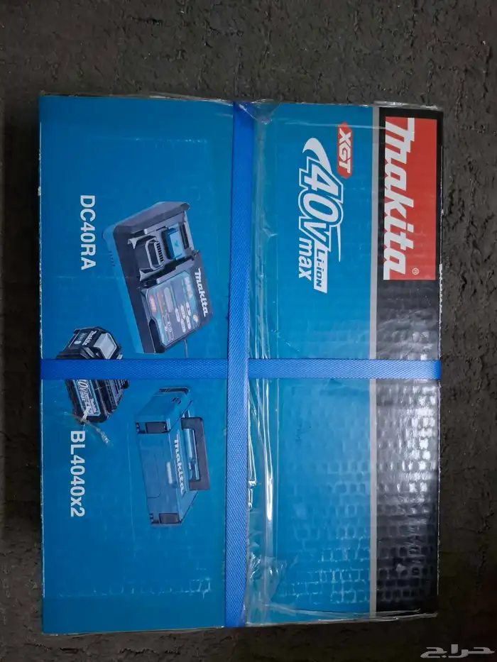 للبيع  شاحن وبطاريات ماكيتا 40 فولت XGT جديدة 0