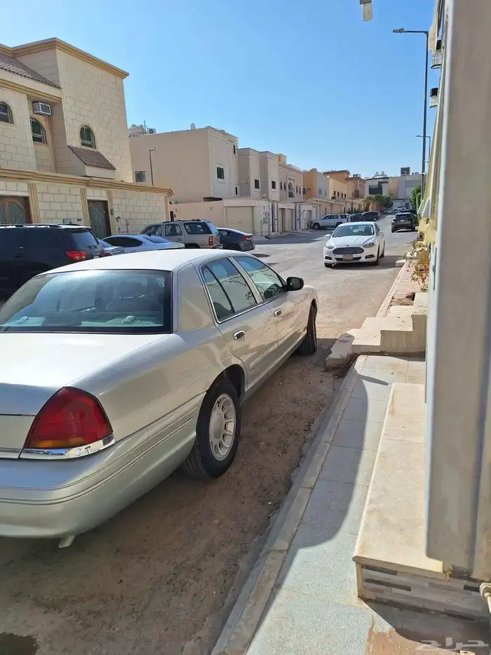 فورد فيكتوريا موديل 2002 2