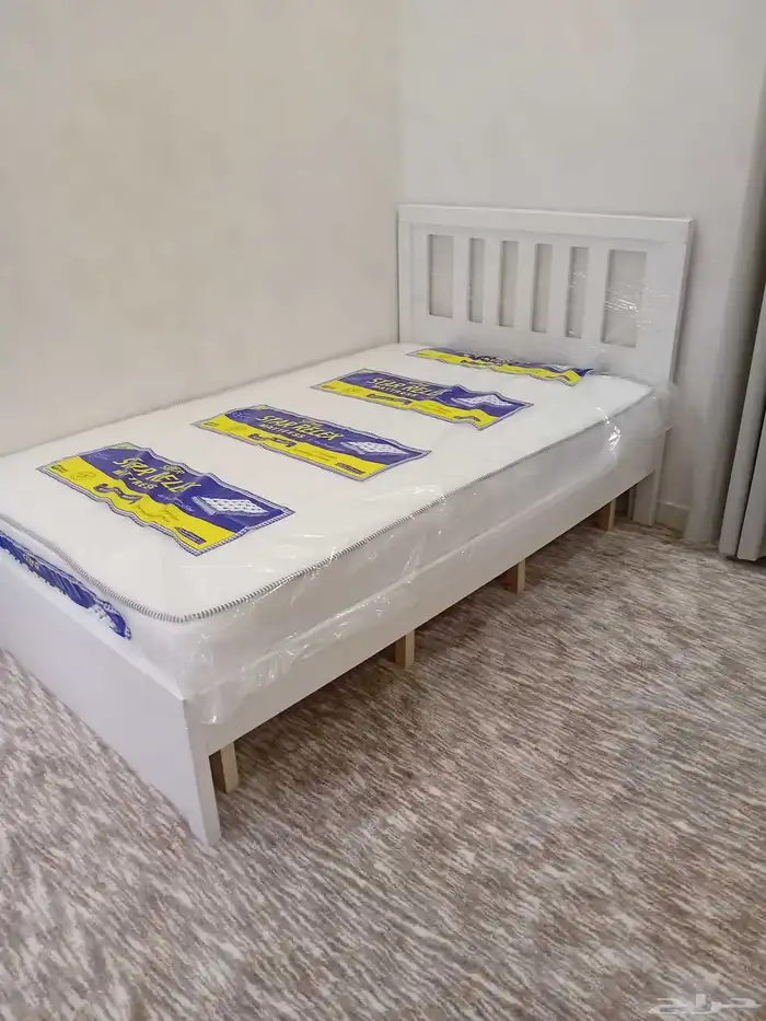 سرير ومرتبه مع التوصيل والتركيب 1