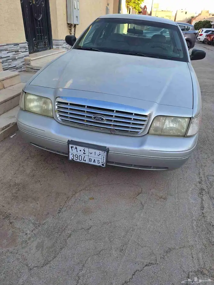 فورد فيكتوريا موديل 2002 0