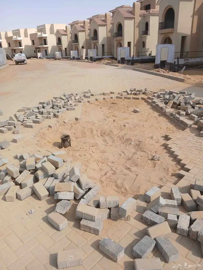 الناصر لعمل اسفلت الطرق وعمل المقشور وعمل الانترلوك 2