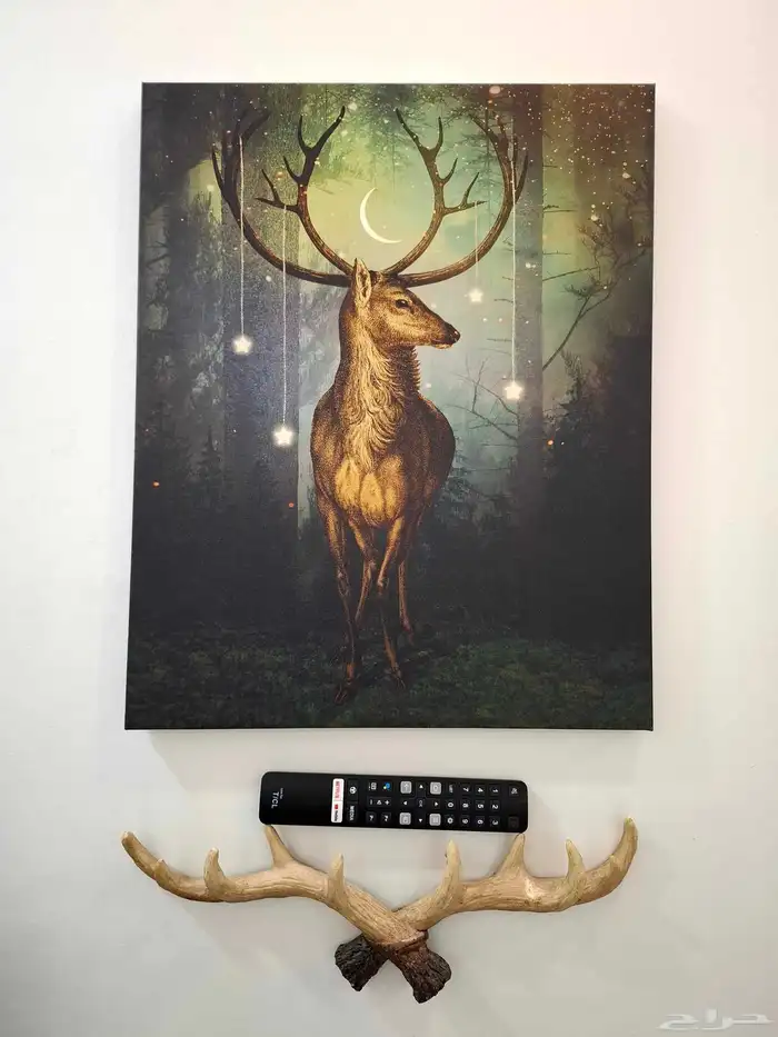 لوحة من ايكيا مع ديكور غزال 2