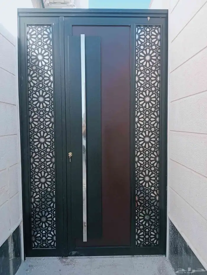 ورشه  مركز العدنان الحداد و المنيوم  باب   حديده   خارجي 1