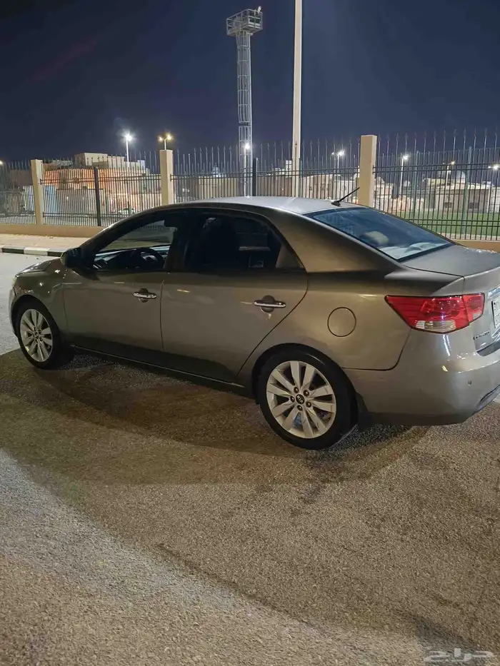 كيا سيراتو 2012 1