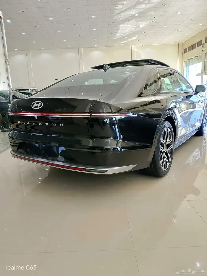 ازيرا 2023 بنزين وارد كوريا بريميوم 13