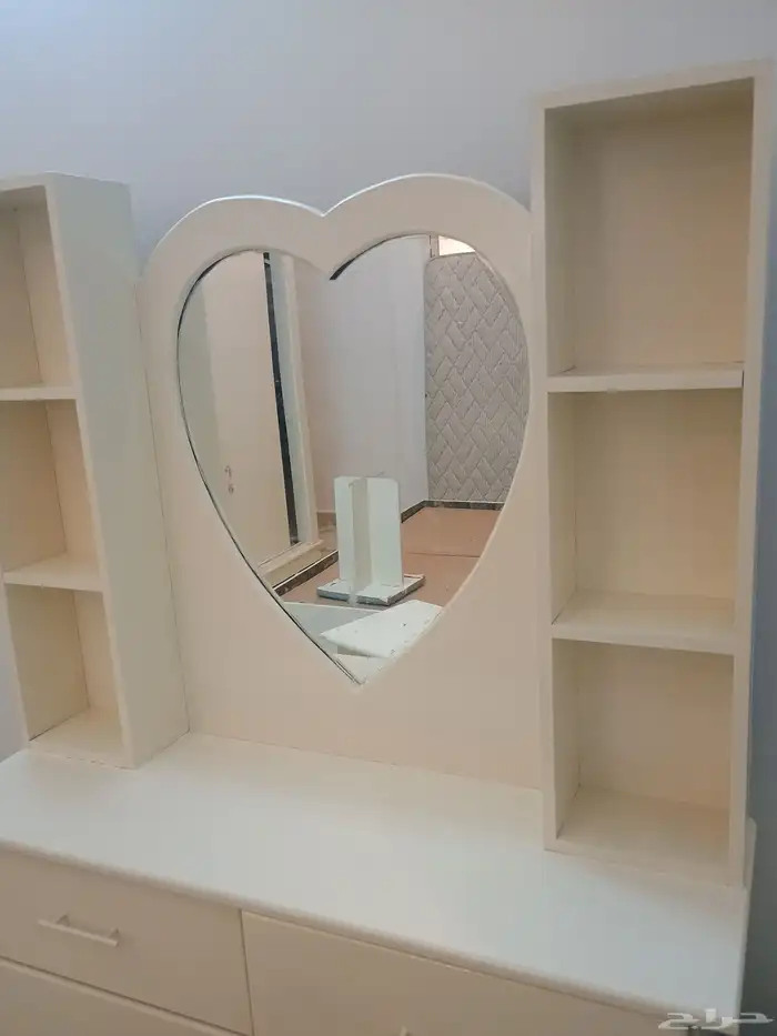 دهانات وصيانه غرف النوم القديمه والأبواب الاخشاب والحديد 1