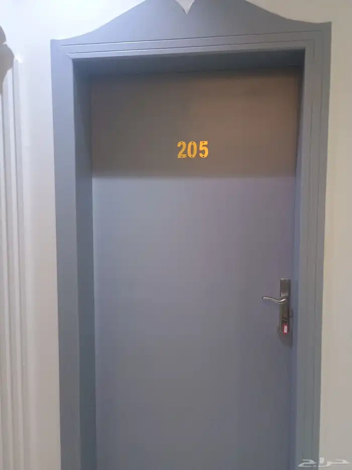 دهانات وصيانه غرف النوم القديمه والأبواب الاخشاب والحديد 2