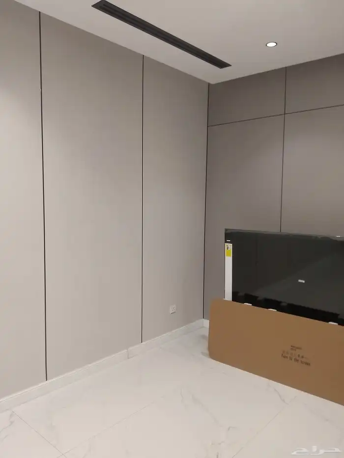 معلم دهانات وورق الحائط فني ديكورات 2