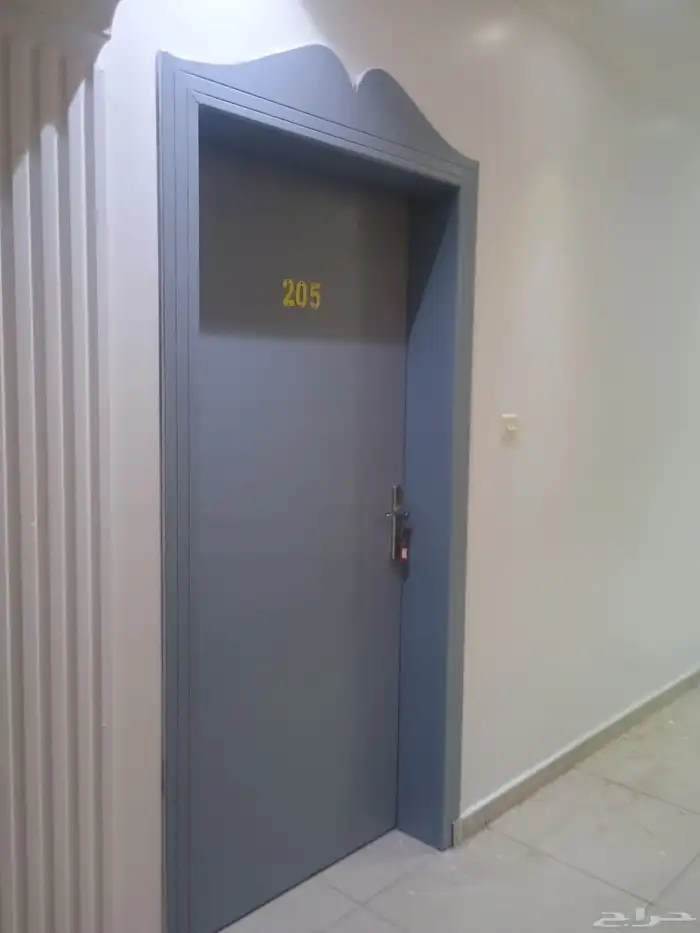 دهانات وصيانه غرف النوم القديمه والأبواب الاخشاب والحديد 3