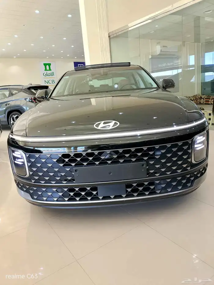 ازيرا 2023 بنزين وارد كوريا بريميوم 3