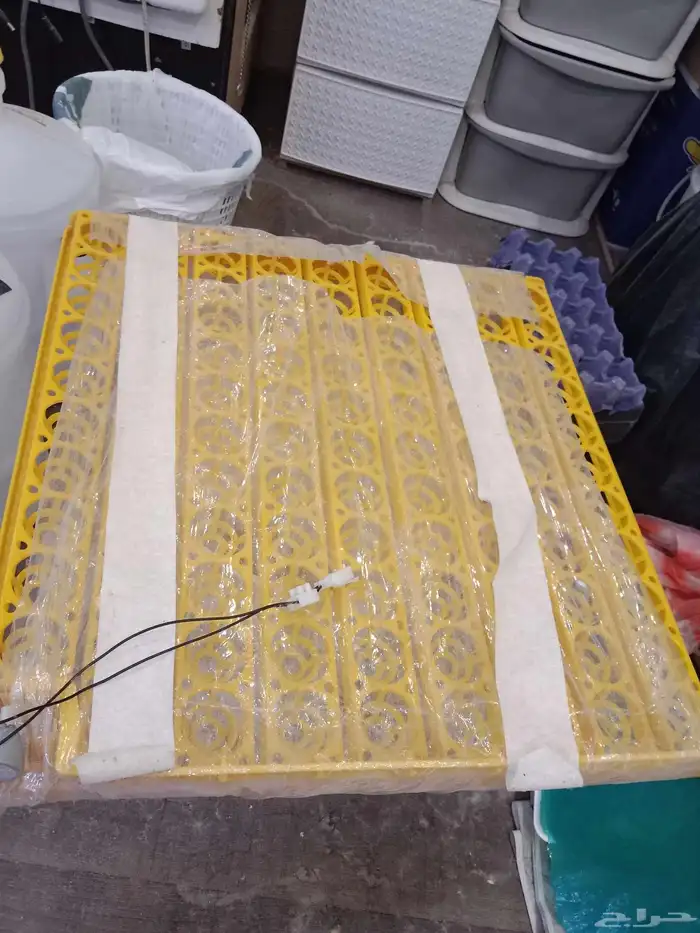 للبيع طبق أو رف فقاسة فقط 98 بيضة 0