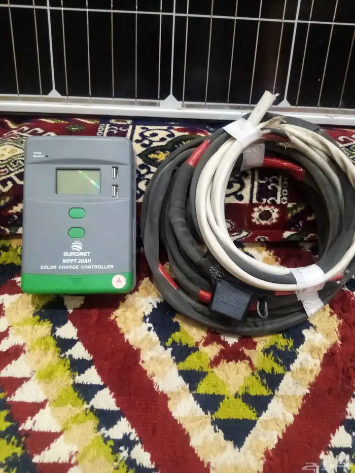 طاقة شمسية 230 واط مع منظم 20 امبير مع اسلاك 10 ملي 0