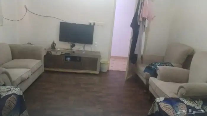 مجموع ال اغراض غرفت النوم 4سريرنفرواحد ثلاجه 3غرفه فرش 9