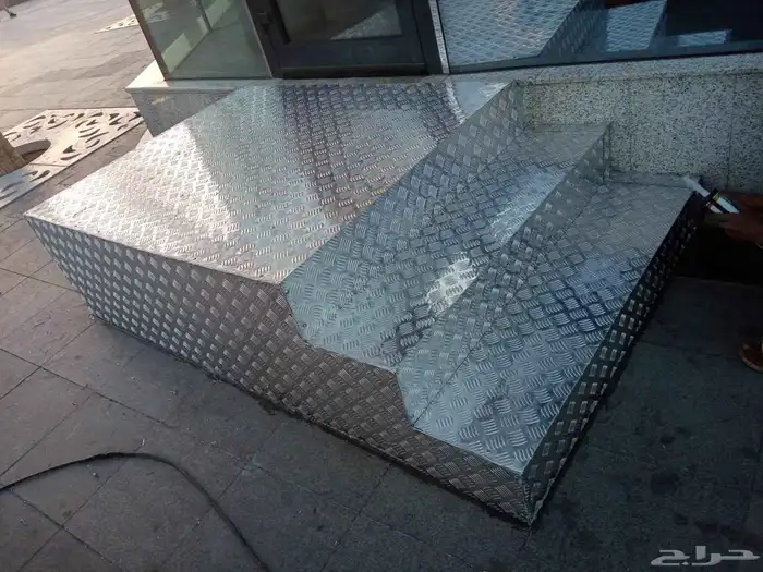 شركة حدادة مظلات سواتر هناجر أبواب درج جميع أعمال الحدادة 9