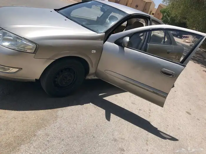 نيسان صني 2011 0