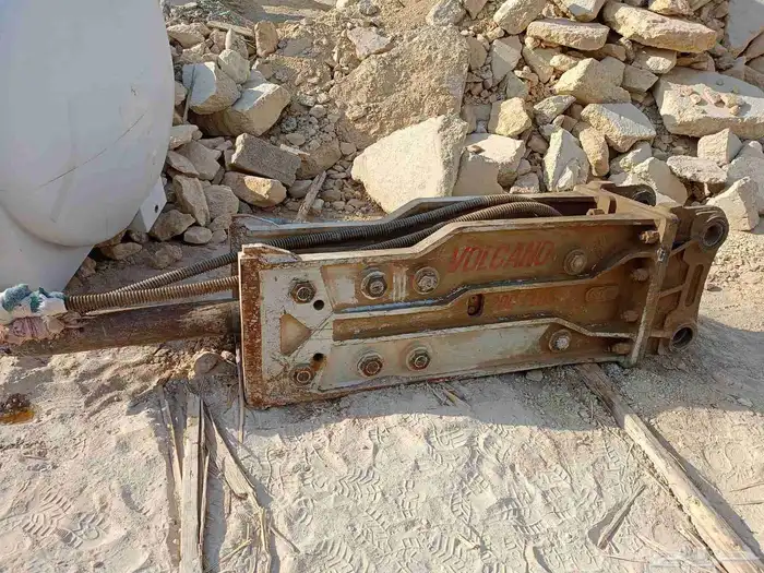 دقاق شاكوش للبيع بحاله جيده ممتازه 2