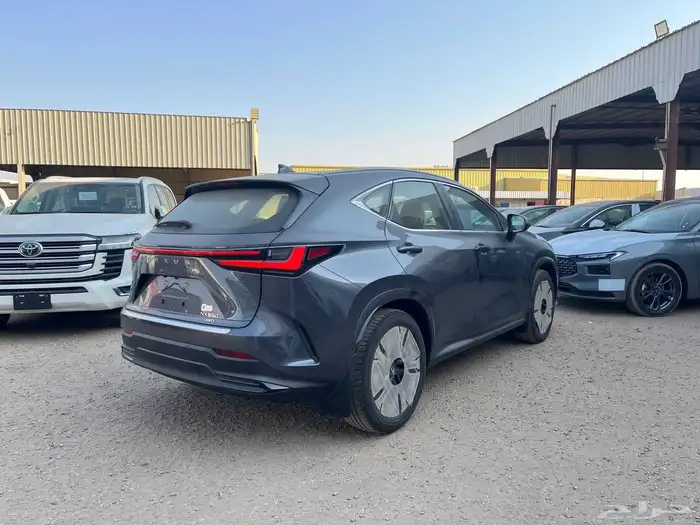 لكزس NX 350 AA موديل 2025 كاش وتقسيط 2