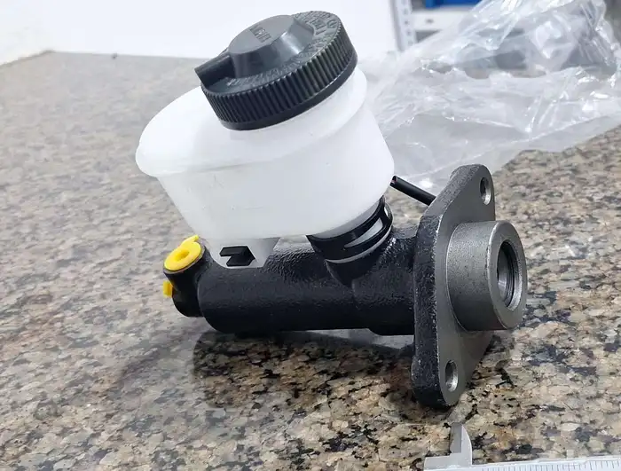 قطع غيار رافعات شوكية ميتسوبيشي تايوتا نيسان تي سي ام كما 21