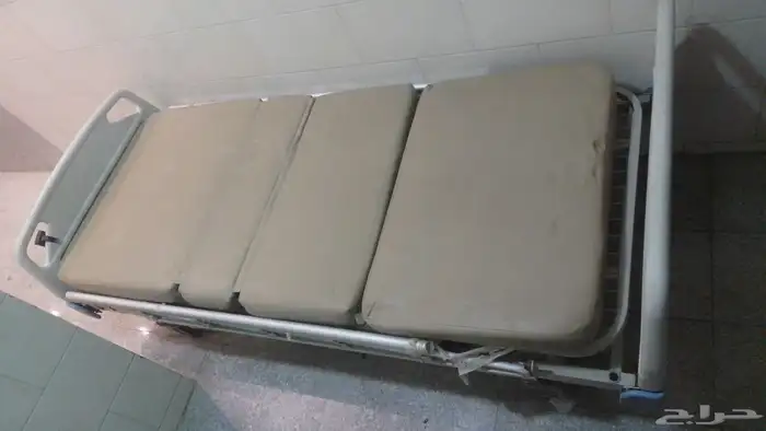سرير طبي 0