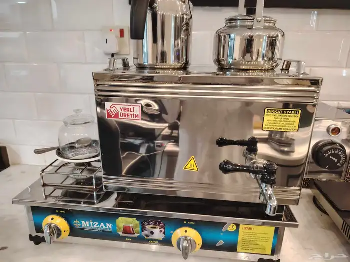 مقهى للتقبيل بما فيه 10