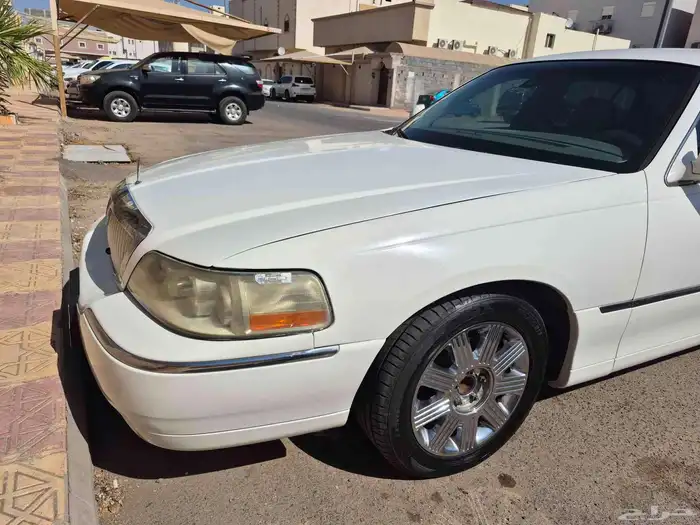 لنكولن تاون كار لارج فل كامل 10 الف 11