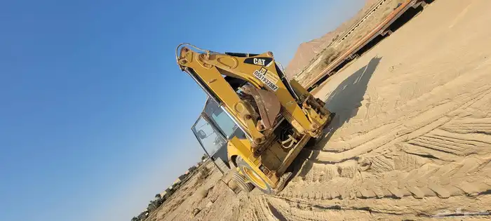 عرجا كتربلر للاجار الشهري الوجه ضبا املج املا تبوك 0