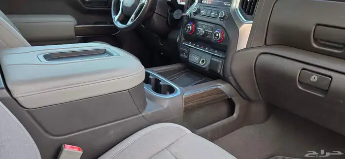 سلفرادو 2020 Z71 LT دبل 13