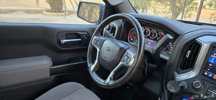 سلفرادو 2020 Z71 LT دبل 15