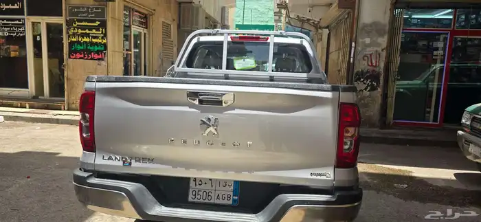 بيجو لاند تريك 8