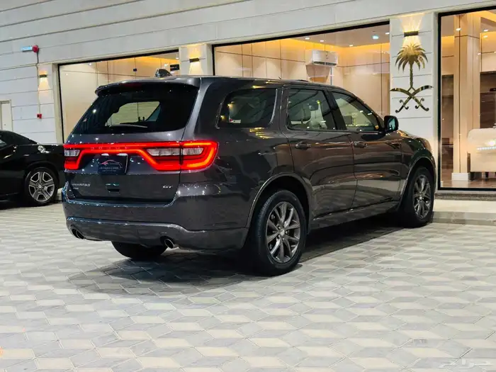 دورانجو 2017 V8 فل كامل نظيف جدا 4