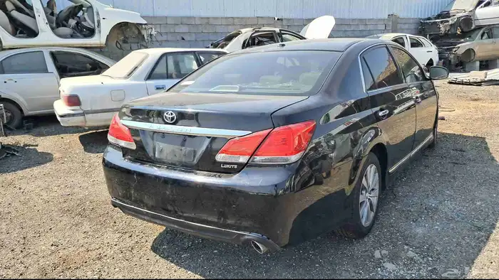 للبيع قطع غيار مستعمله افالون 2012 1