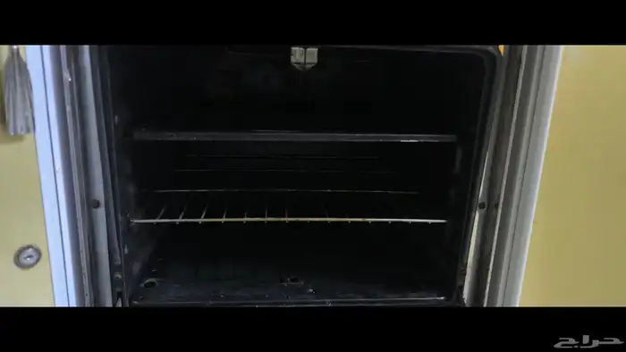 فرن من أربع عيون وبكافة أغراضه للبيع مستعجل 9