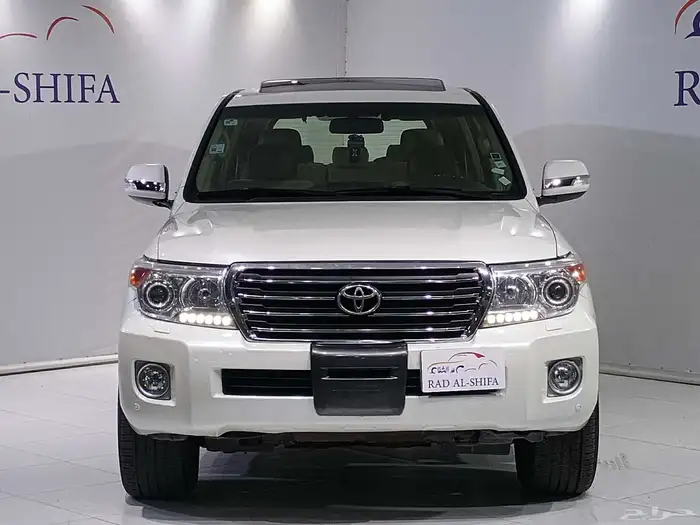 لاندكروزر GXR فل كامل 2013 9